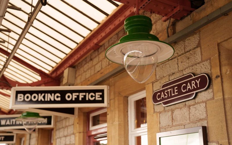 HPS - Castle Cary Station 4-19
